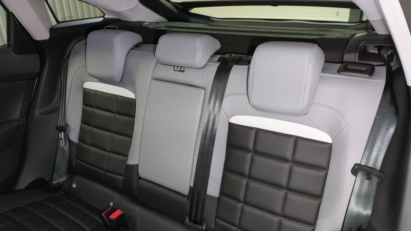 Citroën C4 nouvelle Hybride 145 e-dcs6 max