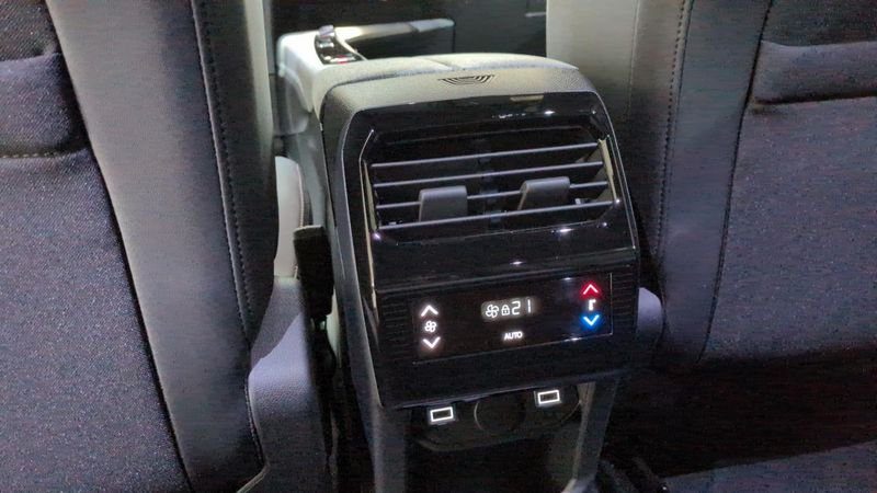 Peugeot 5008 nouveau Hybrid 145 e-dcs6 7pl allure surequipe