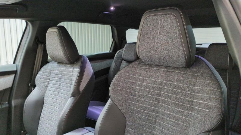 Peugeot 5008 nouveau Hybrid 145 e-dcs6 7pl allure surequipe