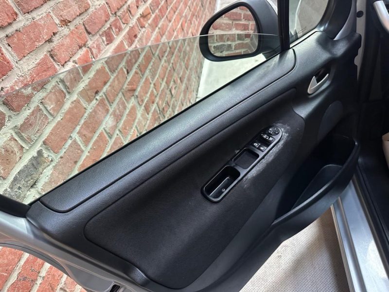 PEUGEOT 207 SW 1.6 HDI 92 SERIE 64