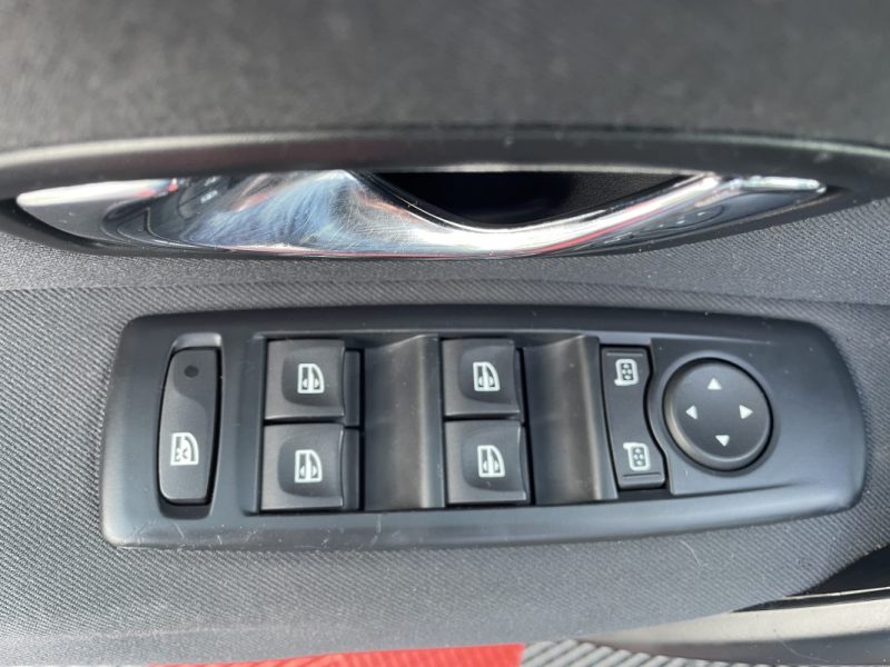 RENAULT MEGANE 1.5 dCi 110ch GARANTIE 3/12 MOIS 2012