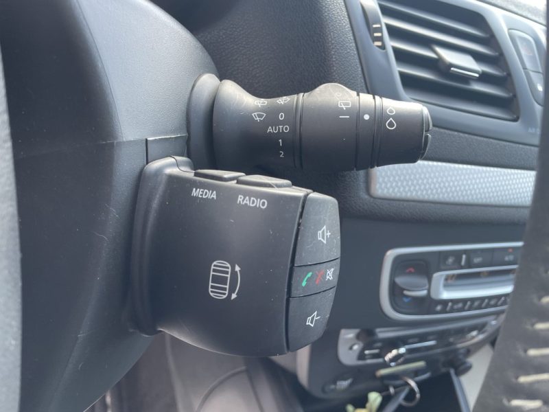 RENAULT MEGANE 1.5 dCi 110ch GARANTIE 3/12 MOIS 2012