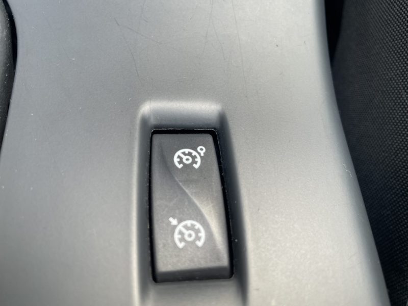 RENAULT MEGANE 1.5 dCi 110ch GARANTIE 3/12 MOIS 2012