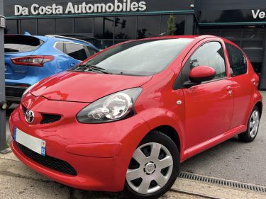 TOYOTA AYGO 1.0 VVTi 68 Cv 5 PORTES / BOITE AUTOMATIQUE - GARANTIE 1 AN