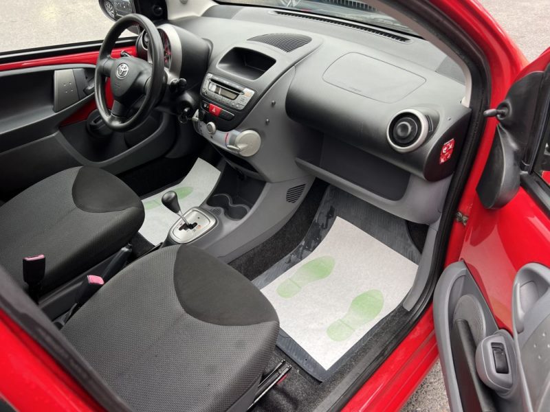 TOYOTA AYGO 1.0 VVTi 68 Cv 5 PORTES / BOITE AUTOMATIQUE - GARANTIE 1 AN