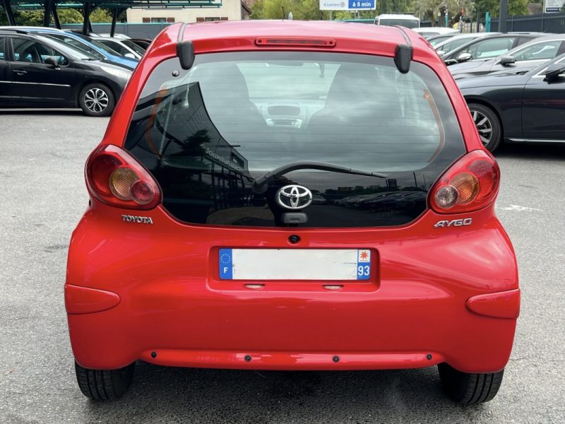 TOYOTA AYGO 1.0 VVTi 68 Cv 5 PORTES / BOITE AUTOMATIQUE - GARANTIE 1 AN