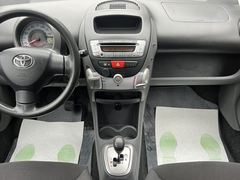 TOYOTA AYGO 1.0 VVTi 68 Cv 5 PORTES / BOITE AUTOMATIQUE - GARANTIE 1 AN