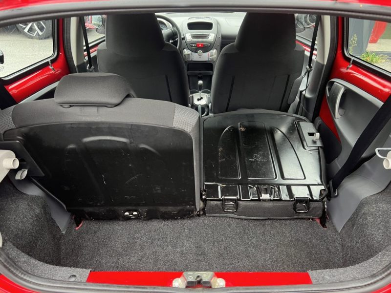 TOYOTA AYGO 1.0 VVTi 68 Cv 5 PORTES / BOITE AUTOMATIQUE - GARANTIE 1 AN