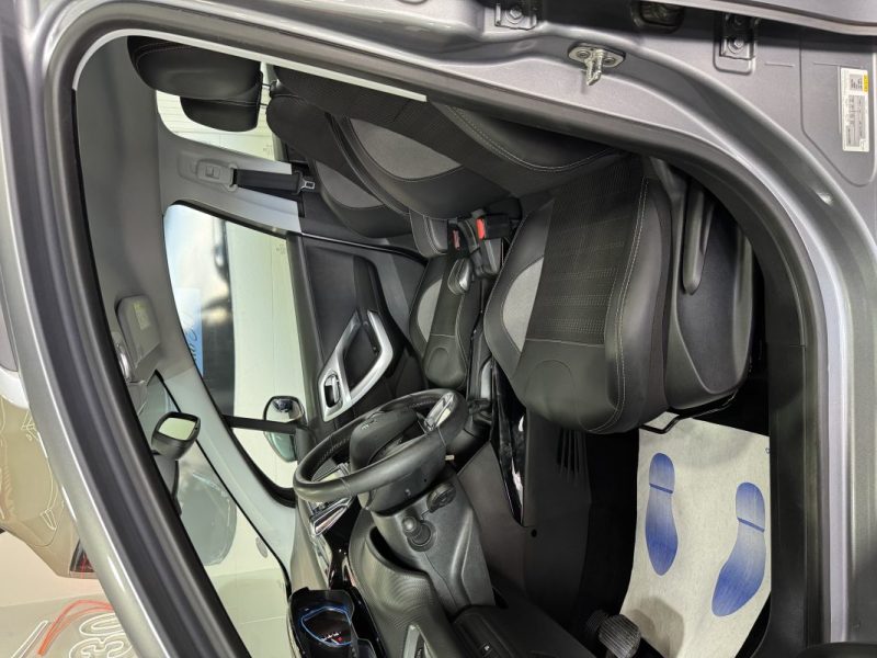 PEUGEOT 2008 1.2 PureTech 110ch E6.c GT Line S&S EAT6 2019