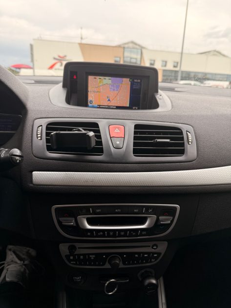 RENAULT MEGANE 1.5 dCi 110ch FAP Expression  - DISTRIBUTION NEUVE - GARANTIE 12 MOIS 