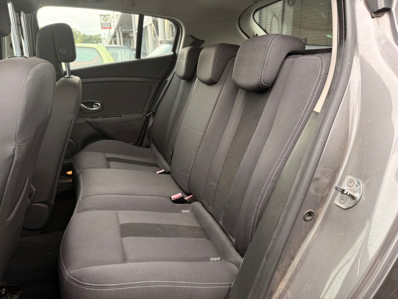 RENAULT MEGANE 1.5 dCi 110ch FAP Expression  - DISTRIBUTION NEUVE - GARANTIE 12 MOIS 