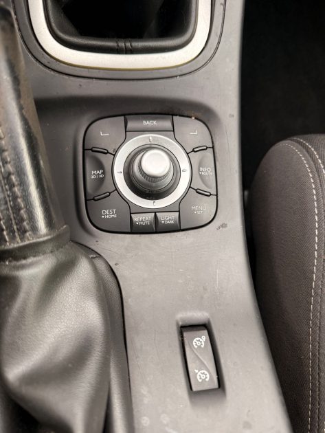 RENAULT MEGANE 1.5 dCi 110ch FAP Expression  - DISTRIBUTION NEUVE - GARANTIE 12 MOIS 