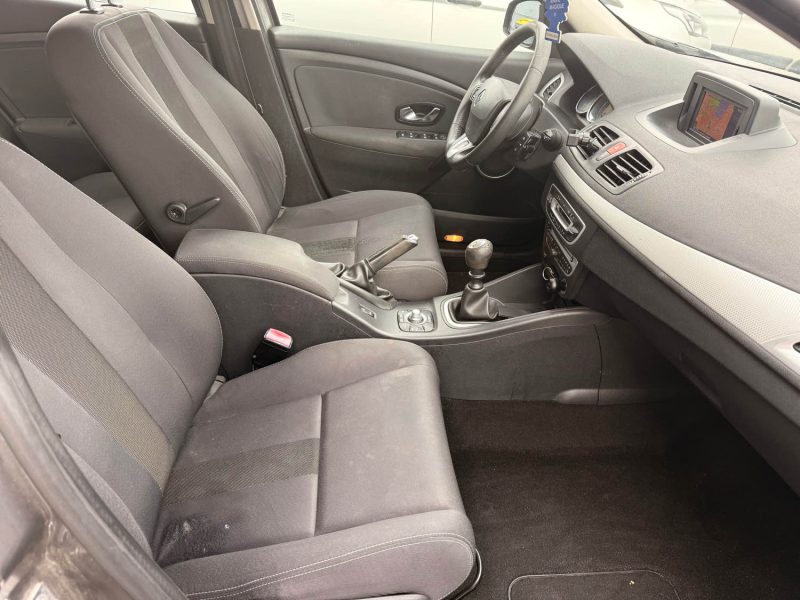 RENAULT MEGANE 1.5 dCi 110ch FAP Expression  - DISTRIBUTION NEUVE - GARANTIE 12 MOIS 