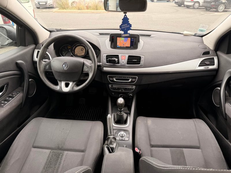 RENAULT MEGANE 1.5 dCi 110ch FAP Expression  - DISTRIBUTION NEUVE - GARANTIE 12 MOIS 