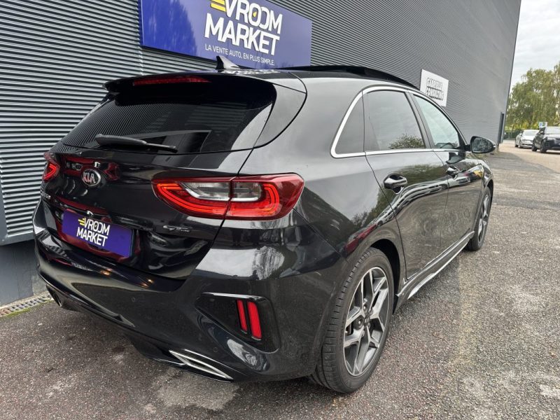 KIA CEED 140ch GT Line TOIT OUVRANT / CAMERA DE RECUL 