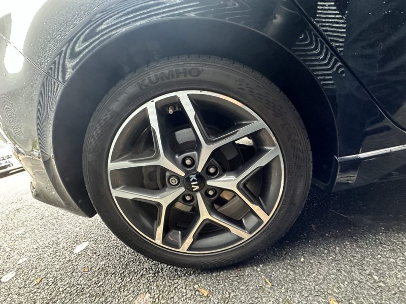 KIA CEED 140ch GT Line TOIT OUVRANT / CAMERA DE RECUL 