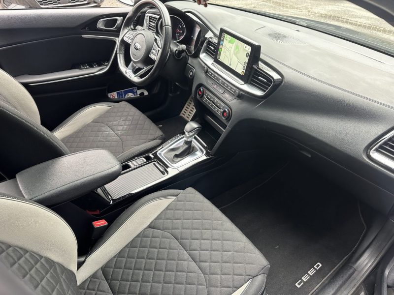 KIA CEED 140ch GT Line TOIT OUVRANT / CAMERA DE RECUL 