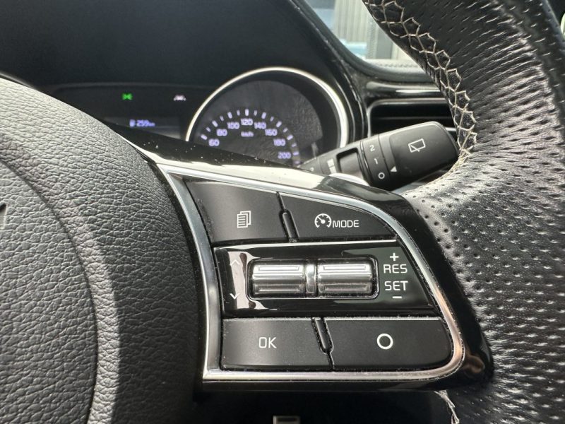 KIA CEED 140ch GT Line TOIT OUVRANT / CAMERA DE RECUL 