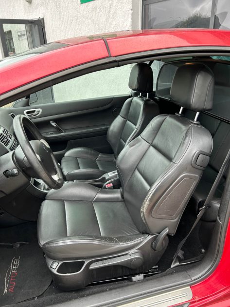 PEUGEOT 307 CC 2.0hdi 136ch 