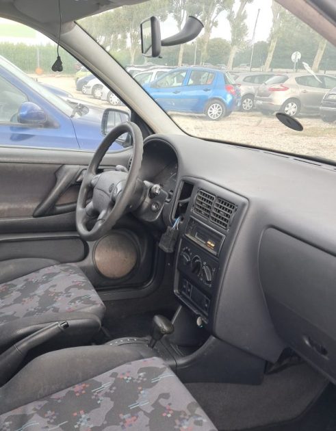 VOLKSWAGEN POLO III 60 1.4 1390cm3 60cv  1999 automatique