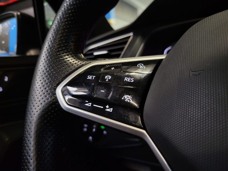 VOLKSWAGEN TIGUAN 2.0 TDI 150ch R Line DSG7 PACK BLACK 