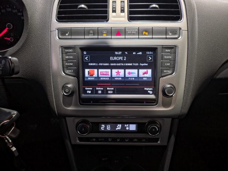 VOLKSWAGEN POLO 1.2 TSI 90ch Carat DISTRI OK - TO CARPLAY CAMERA 