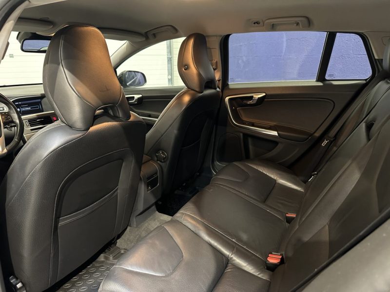 VOLVO V60 D2 DRIVe 115ch  - DISTRIBUTION OK 