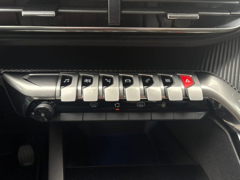 Peugeot 3008 1.5 BlueHDi 130ch Allure Pack 🚗 Apple CarPlay 🍎 / Caméra 📷/ Garantie 6 mois ✅