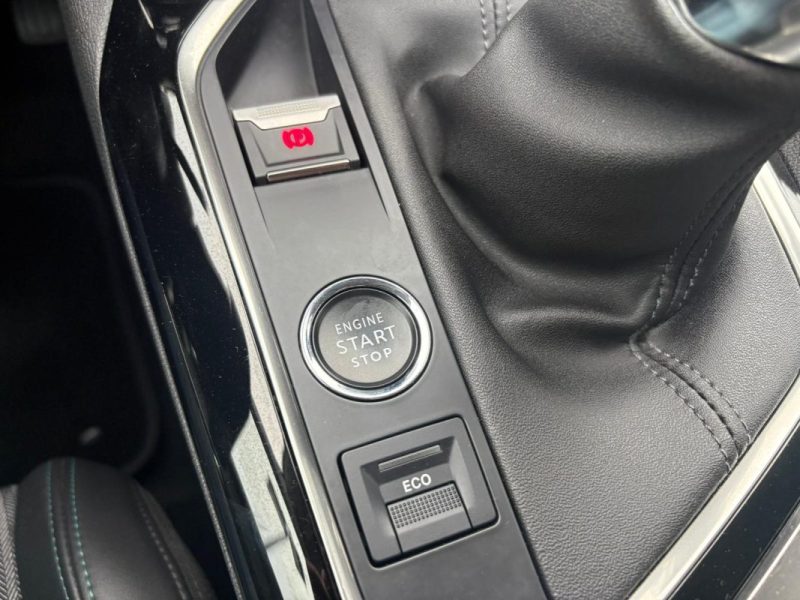 Peugeot 3008 1.5 BlueHDi 130ch Allure Pack 🚗 Apple CarPlay 🍎 / Caméra 📷/ Garantie 6 mois ✅