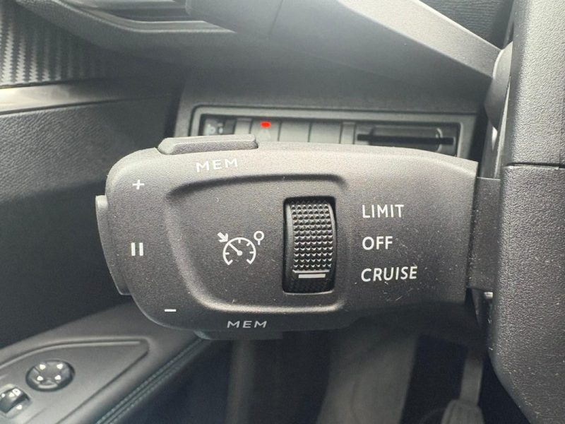 Peugeot 3008 1.5 BlueHDi 130ch Allure Pack 🚗 Apple CarPlay 🍎 / Caméra 📷/ Garantie 6 mois ✅