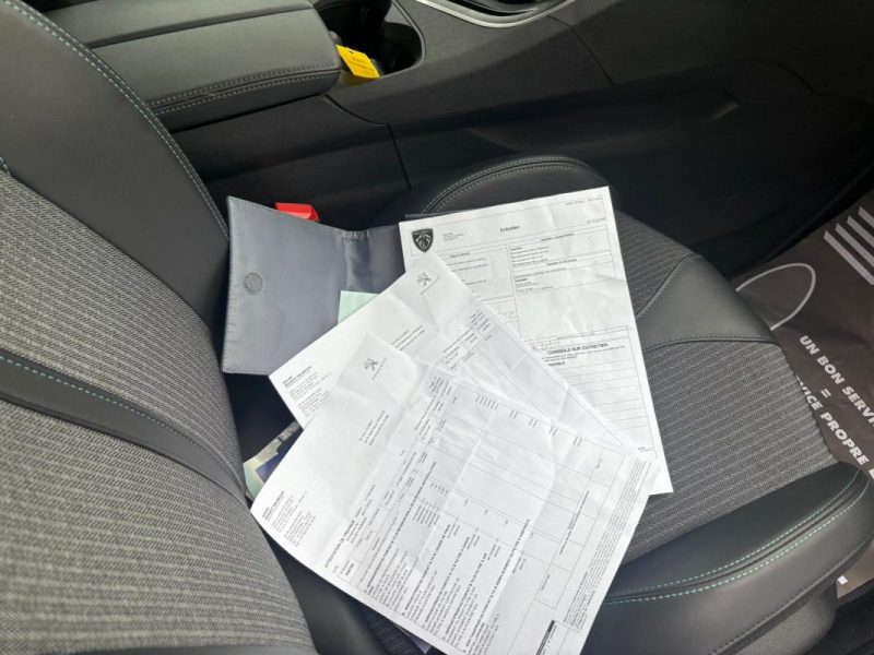 Peugeot 3008 1.5 BlueHDi 130ch Allure Pack 🚗 Apple CarPlay 🍎 / Caméra 📷/ Garantie 6 mois ✅