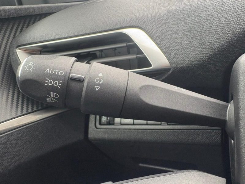 Peugeot 3008 1.5 BlueHDi 130ch Allure Pack 🚗 Apple CarPlay 🍎 / Caméra 📷/ Garantie 6 mois ✅