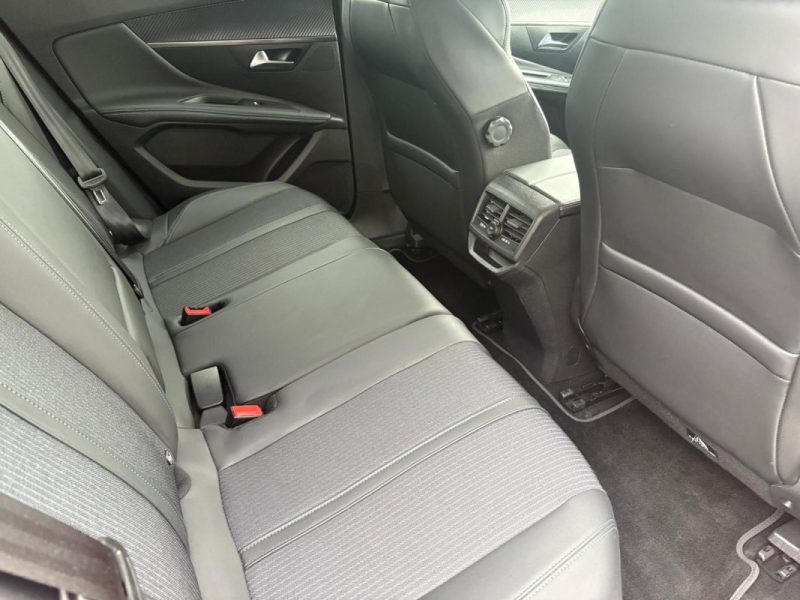 Peugeot 3008 1.5 BlueHDi 130ch Allure Pack 🚗 Apple CarPlay 🍎 / Caméra 📷/ Garantie 6 mois ✅