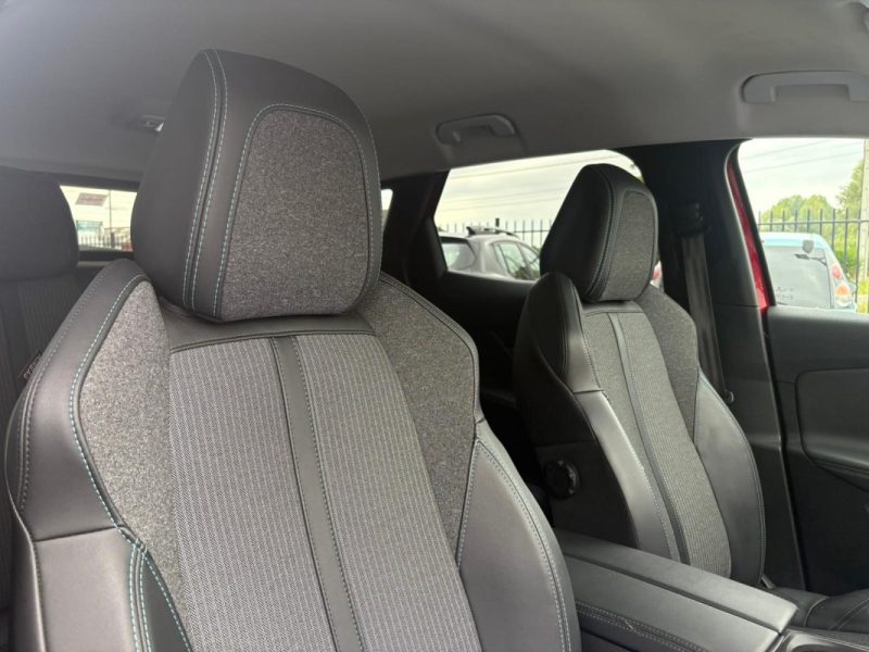 Peugeot 3008 1.5 BlueHDi 130ch Allure Pack 🚗 Apple CarPlay 🍎 / Caméra 📷/ Garantie 6 mois ✅