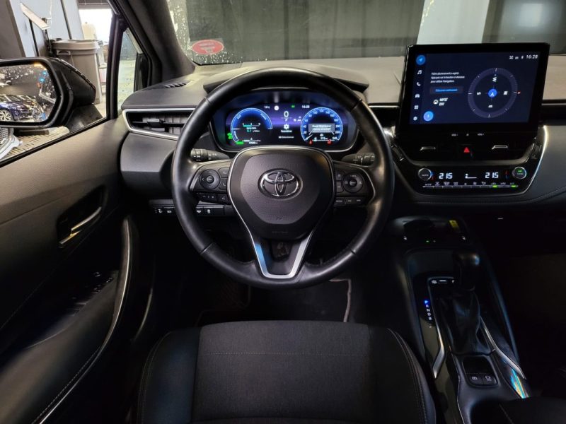 TOYOTA COROLLA 1.8 Hybride 140ch DESIGN 