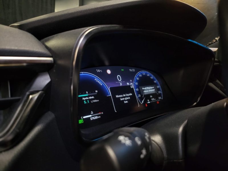 TOYOTA COROLLA 1.8 Hybride 140ch DESIGN 