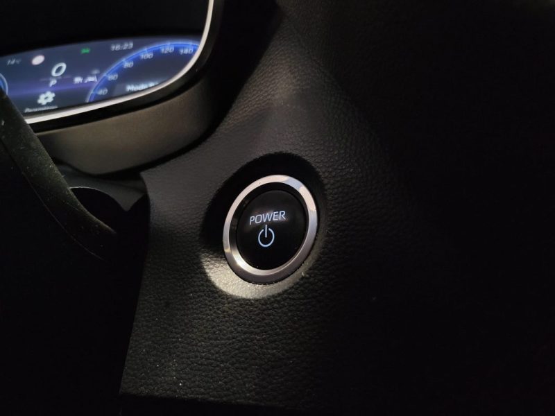 TOYOTA COROLLA 1.8 Hybride 140ch DESIGN 