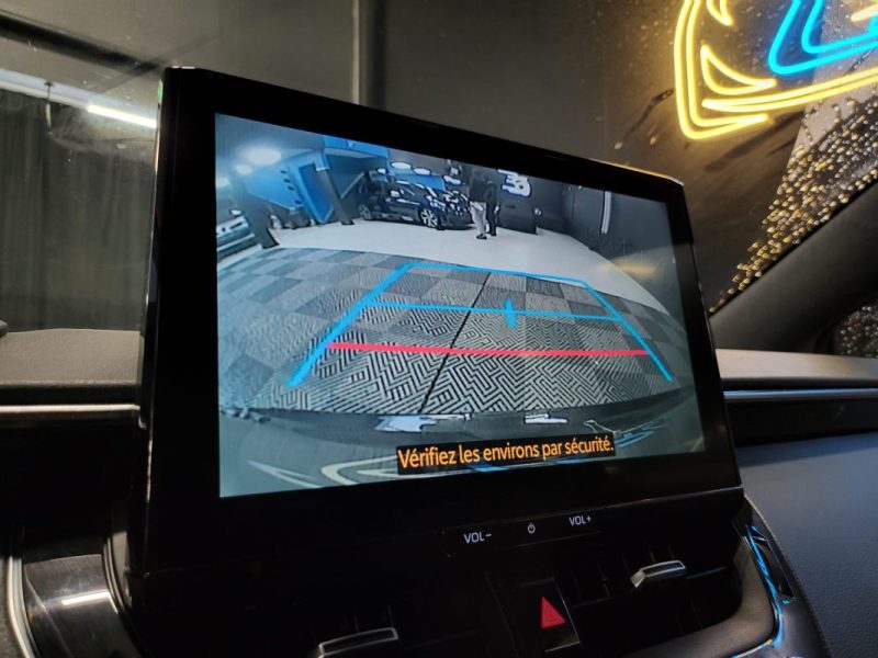 TOYOTA COROLLA 1.8 Hybride 140ch DESIGN 