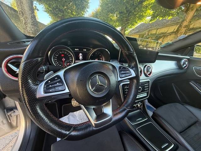 MERCEDES CLA  CLA 220 CDI 170cv FASCINATION / PACK AMG / TOIT OUVRANT  2019