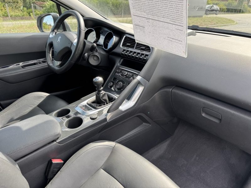 PEUGEOT 3008 1.2 130CV FELINE