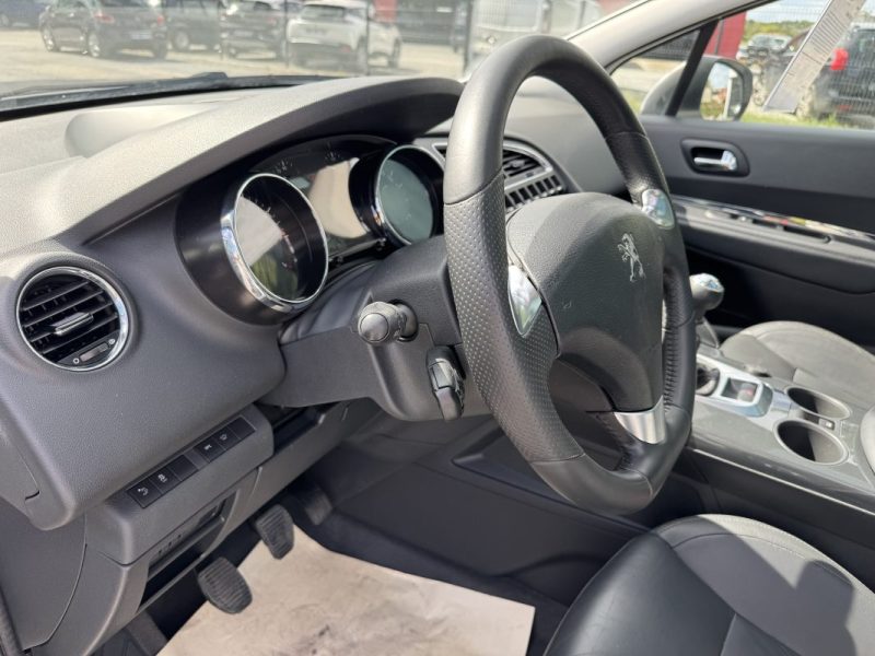 PEUGEOT 3008 1.2 130CV FELINE