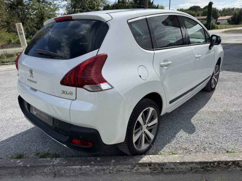 PEUGEOT 3008 1.2 130CV FELINE