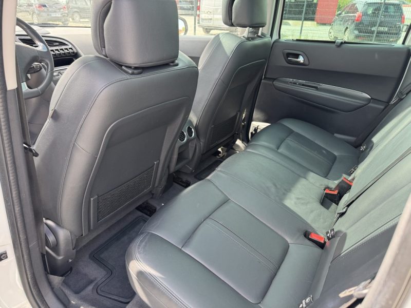 PEUGEOT 3008 1.2 130CV FELINE