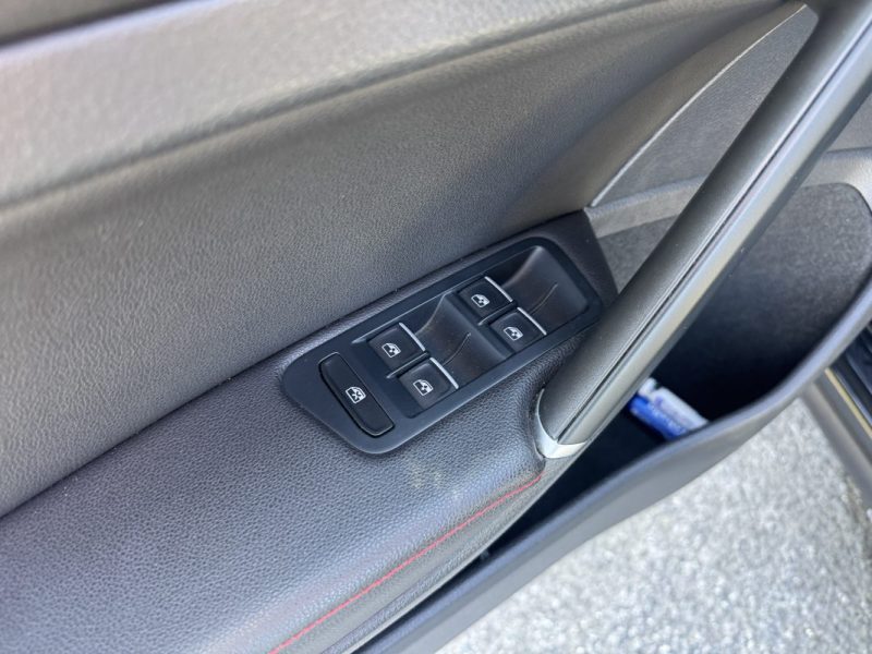 VOLKSWAGEN GOLF GTI 245CV PERFORMANCE DSG7