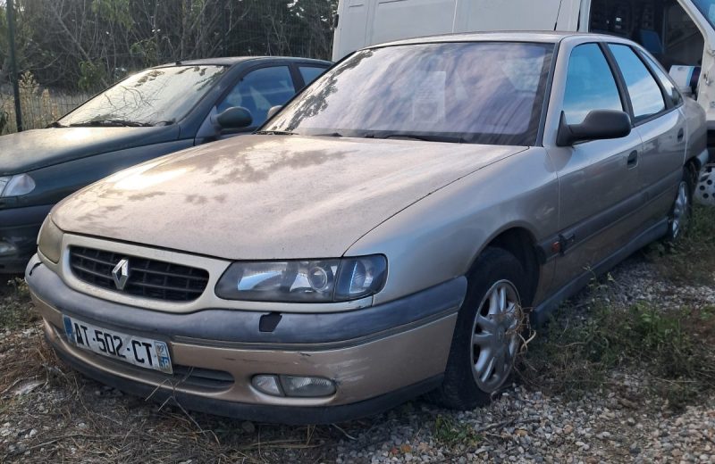 RENAULT SAFRANE II (B54_) 2.0 16V (136Ch) 1998