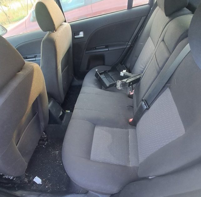 FORD MONDEO III (B5Y) 2.0 16V TDDi / TDCi (115Ch) 2001