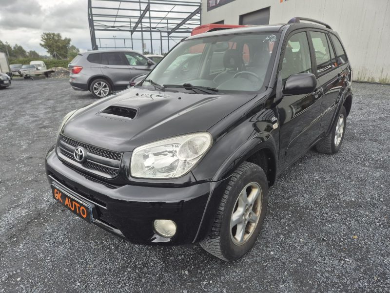 TOYOTA RAV4 115cv D-4D GX 2005 196000 km 