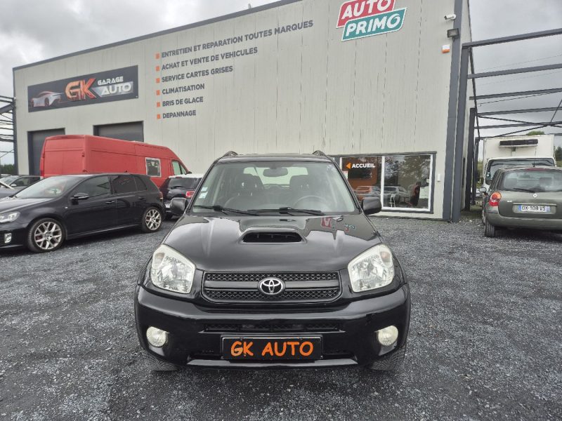 TOYOTA RAV4 115cv D-4D GX 2005 196000 km 