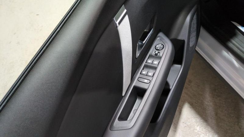 Citroën C4 nouvelle Hybride 145 e-dcs6 max