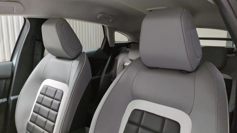 Citroën C4 nouvelle Hybride 145 e-dcs6 max